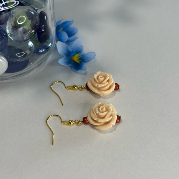 Handmade Rose Earrings - Picture 2 of 9